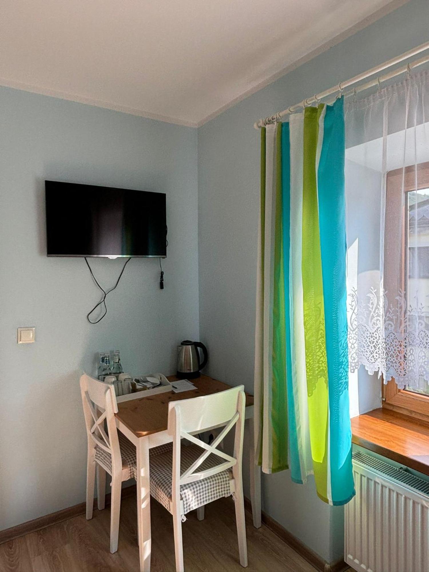 Jasminowe Ogrody Bed & Breakfast ชเจอร์ค ภายนอก รูปภาพ